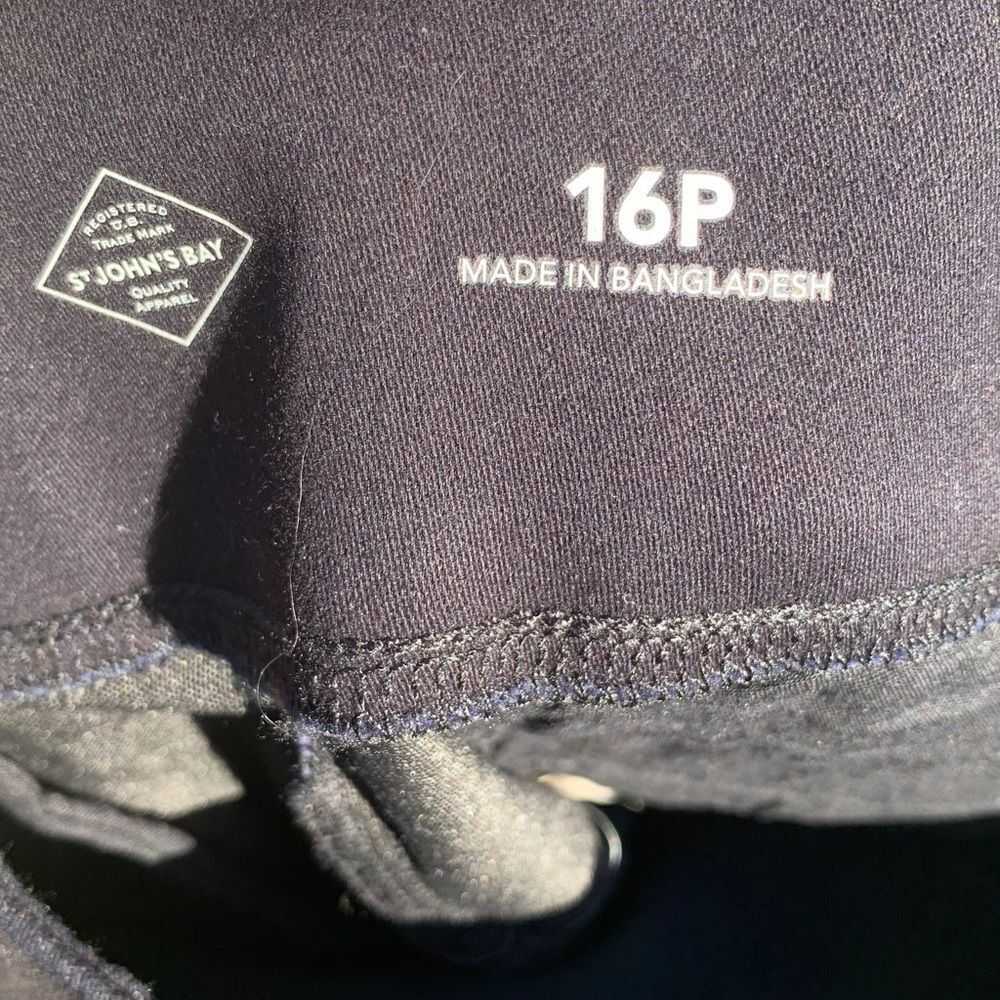 Take 50% OFF- St. John's Bay Black Ankle Pants, Size-16P - Picture 11 of 11